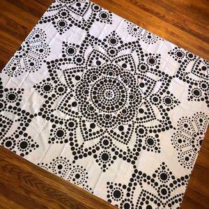 Polka dot mandala tapestry